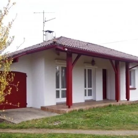 House Jouanon 3 Tatil Evi